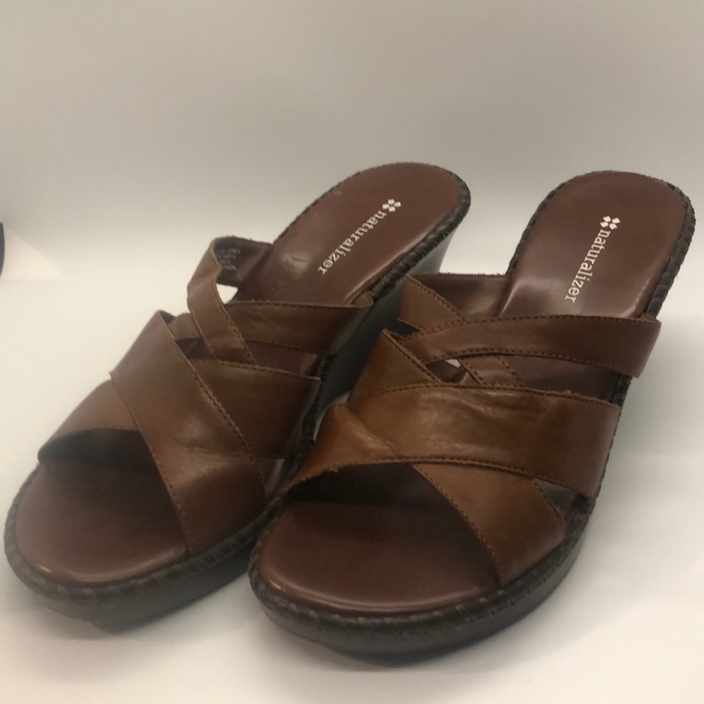 Naturalizer wedges. Brown, size 7.5